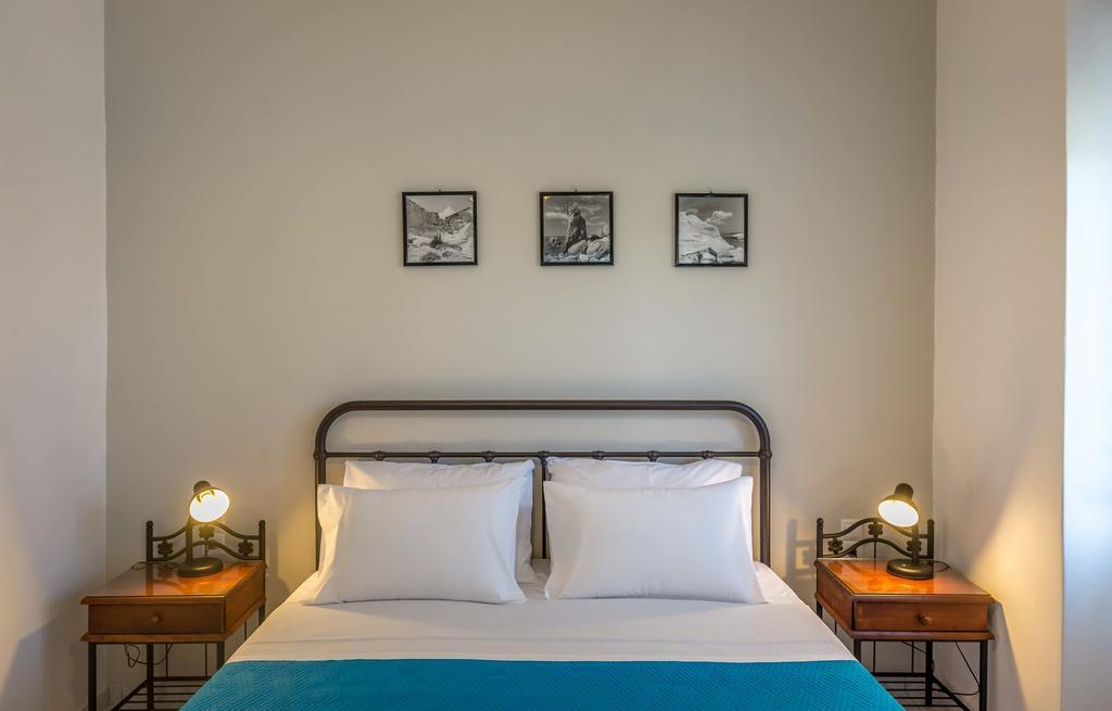 Hotel Delfini Adamantas  Zewnętrze zdjęcie
