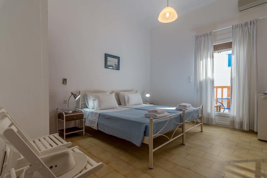Hotel Delfini Adamantas  Zewnętrze zdjęcie